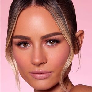 Stunning Color Love Cake  Liquid Blush Makeup for Cheeks Matte Finish